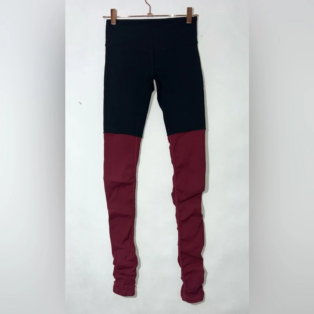 ALO YOGA GODDESS ruched ribbed two-tone color-block stretch knit leggings Xsmall
